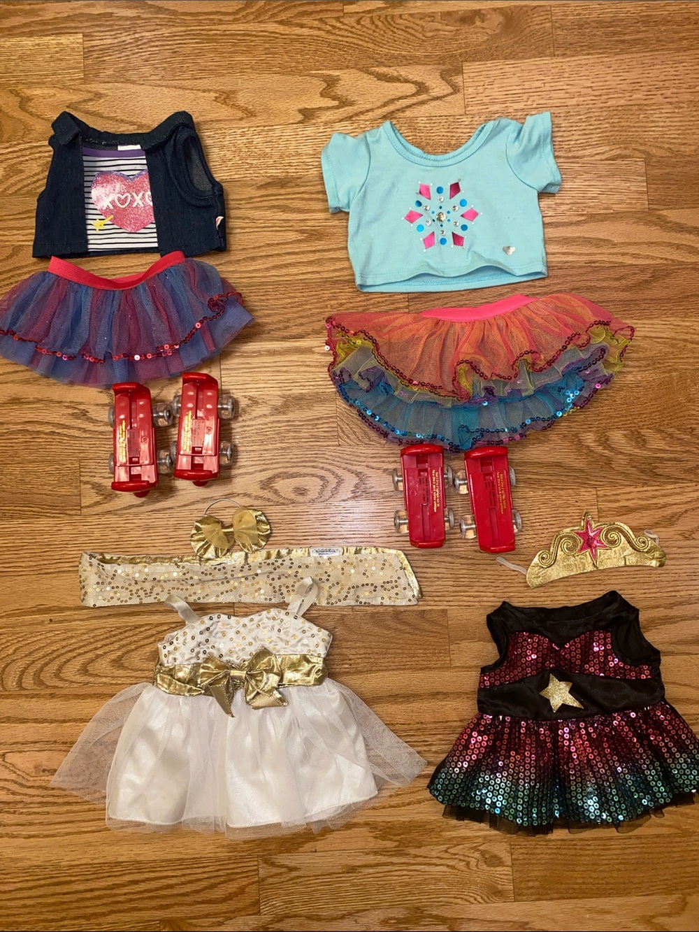 Build - A- Bear  Dress-Up Bundle - Girl / Roller skates / sparkles